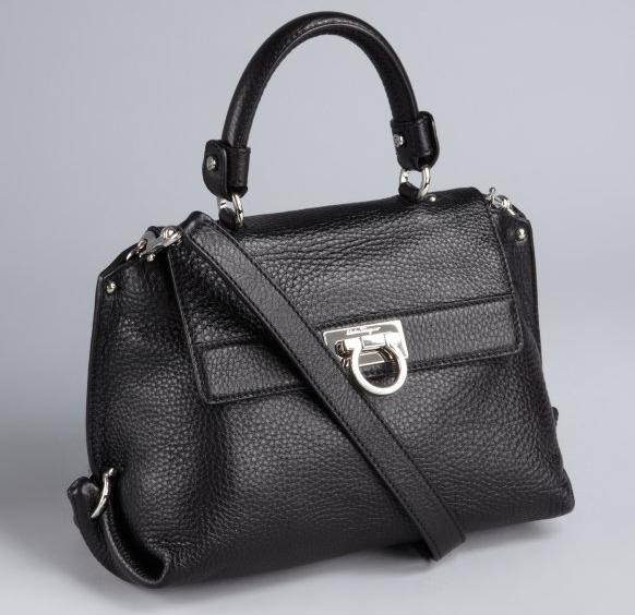 名牌包包標(biāo)志 大品牌的防偽工作都是做得很到位的