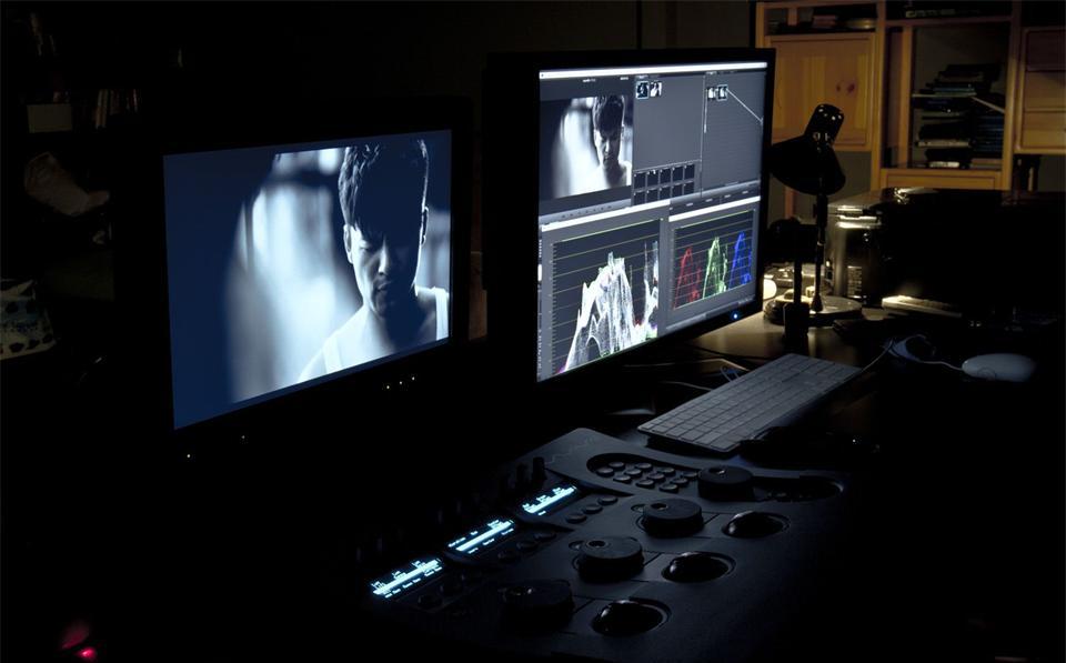 平面廣告設(shè)計(jì)培訓(xùn)機(jī)構(gòu)怎么選擇？費(fèi)用多少錢